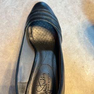 Black closed toe wedge